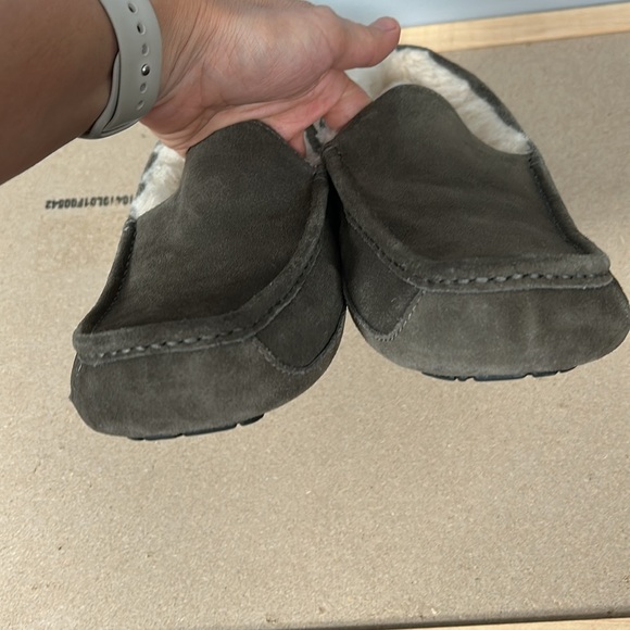 UGG men’s Ascot Slipper size 10 greenish color fleece lining - Picture 11 of 16